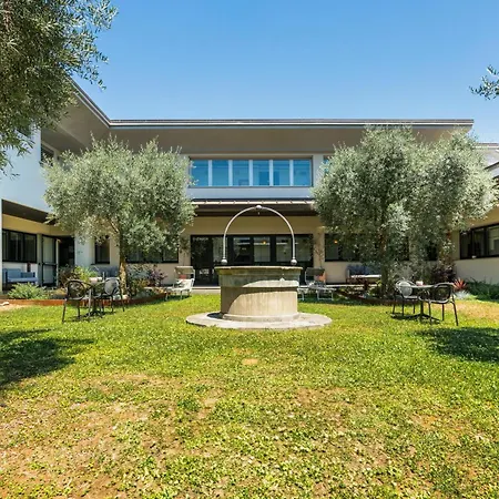 Joivy Together Florence Urban Hotell 4*